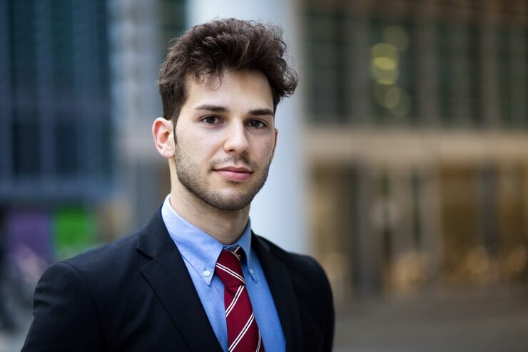 young-businessman-outdoor_53419-3231